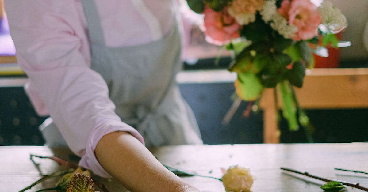 Statement Floral Pieces to Elevate Your Wedding Aisle