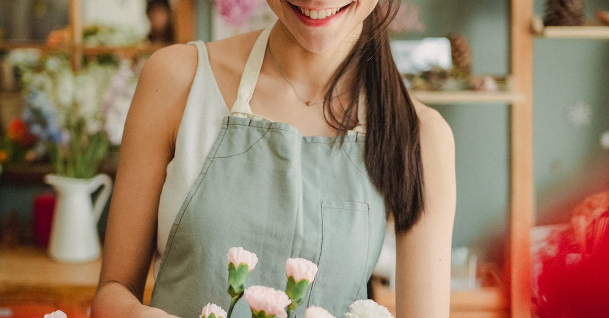 Timeless Elegance: Creating Classic Bridal Bouquets